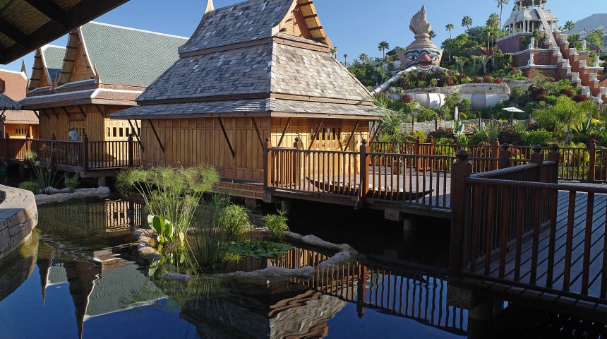 Siam Park y Loro Parque se unen a nuestro aniversario Siam Park y Loro Parque se unen a nuestro aniversario