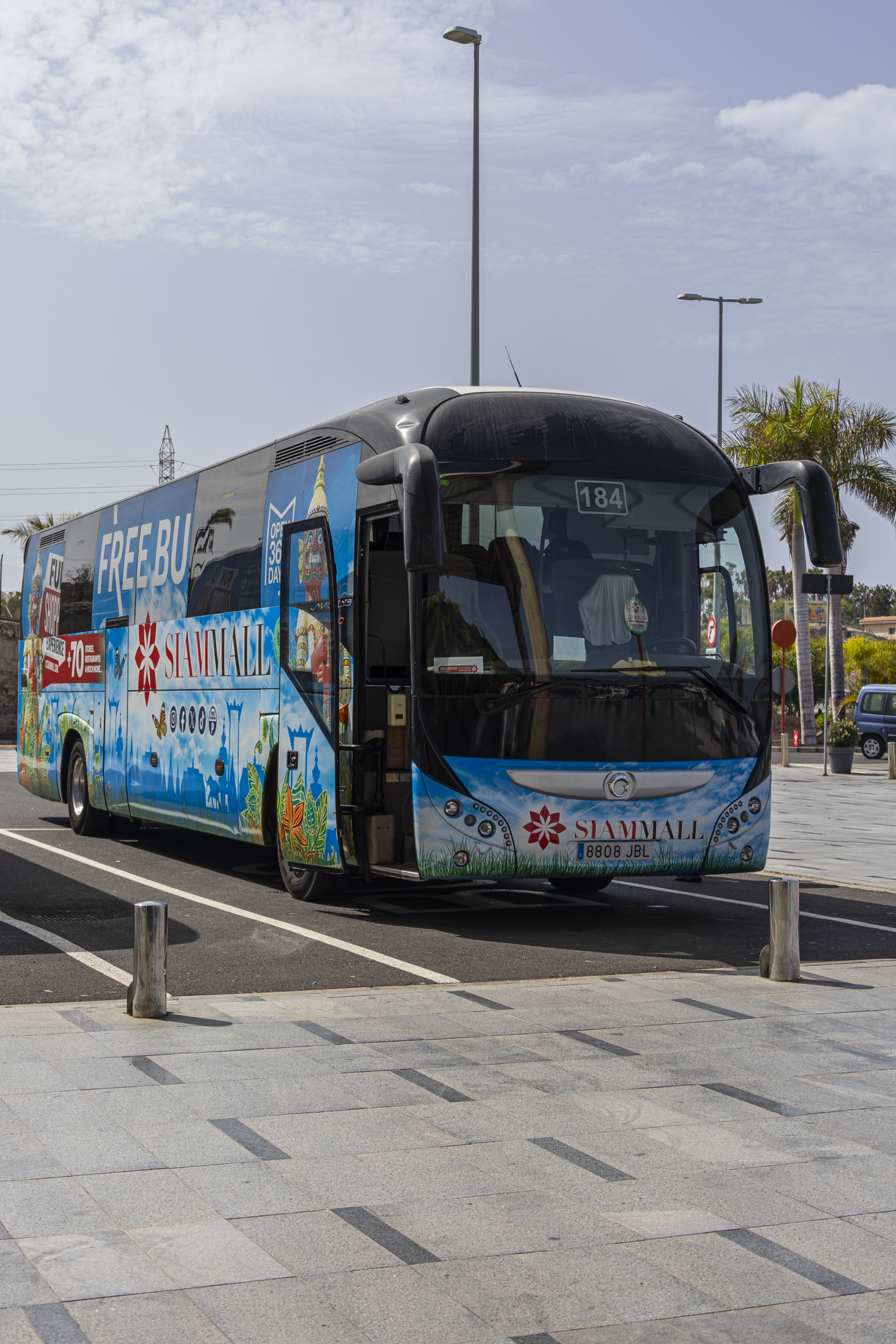 How to get to Siam Mall? How to get to Siam Mall?