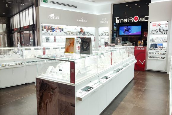Apertura: Time Road Siam Mall Apertura: Time Road Siam Mall
